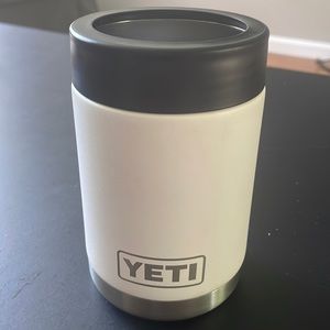 Yeti Can Colster